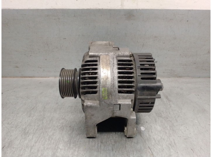 Replacement alternator for Renault Safrane (B54) 2.5 20V cat OEM IAM reference 9A13VI118 9143301 2541809A VALEO