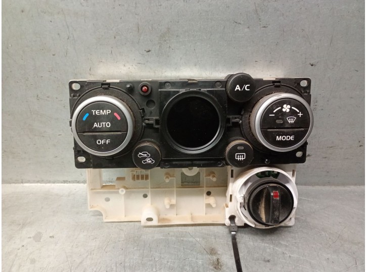 Recambio de mando climatizador para suzuki grand vitara jb (jt) 1.9 ddis turbodiesel referencia OEM IAM 3952079K20 