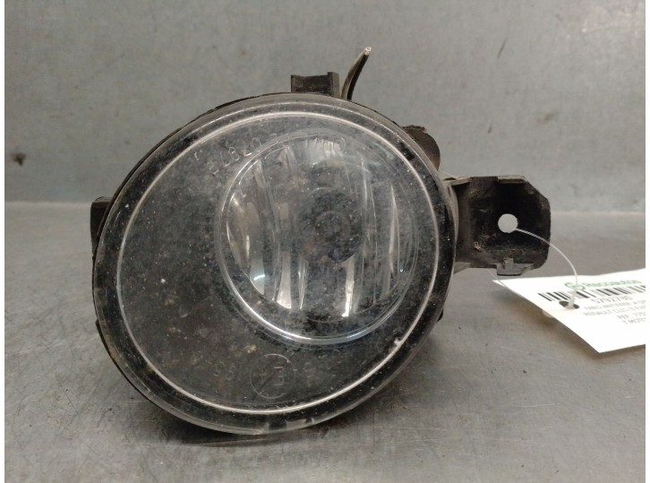Recambio de faro antiniebla derecho para renault clio ii fase ii (b/cb0) 1.5 dci diesel referencia OEM IAM 7701410517 7701410517
