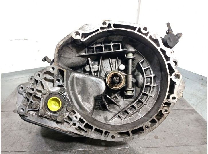 Recambio de caja cambios para chevrolet aveo 1.4 cat referencia OEM IAM BSW3944 96813261 8Y029250