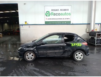 peugeot 206 berlina del año 2002