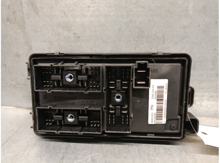 Recambio de caja reles / fusibles para chevrolet aveo 1.4 cat referencia OEM IAM 96651066 96651066 