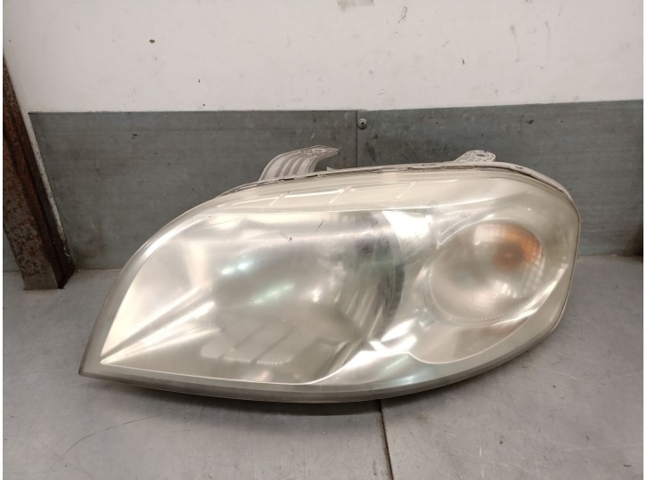 Recambio de faro izquierdo para chevrolet aveo 1.4 cat referencia OEM IAM 96650521 96650521 