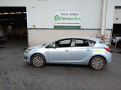 opel astra j lim. del año 2015