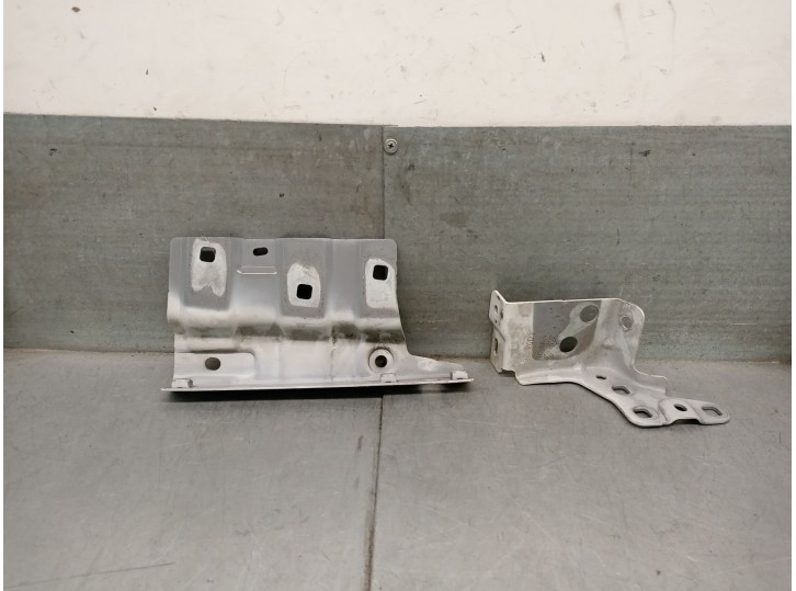 Recambio de refuerzo lateral para dacia sandero iii 1.0 tce 90 referencia OEM IAM 631421960R H4DF4 