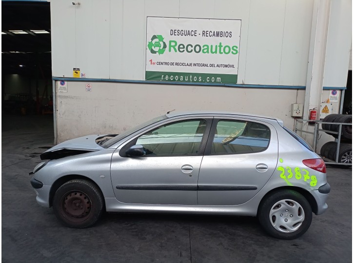 peugeot 206 berlina del año 2002