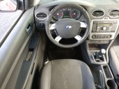ford focus berlina (cap) del año 2006