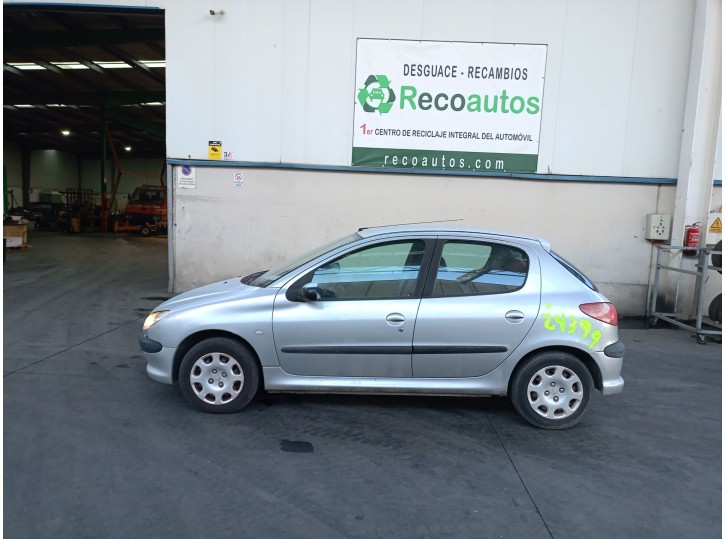 peugeot 206 berlina del año 2003