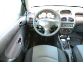 peugeot 206 berlina del año 2003