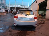 toyota auris del año 2010