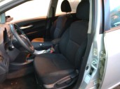 toyota auris del año 2010