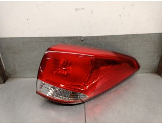Recambio de piloto trasero derecho para kia carens iv 1.7 crdi referencia OEM IAM 92402A4020 92402A4020 