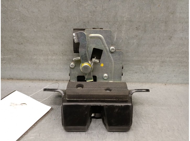 Recambio de cerradura maletero / porton para kia carens iv 1.7 crdi referencia OEM IAM 812302W000 812302W000 