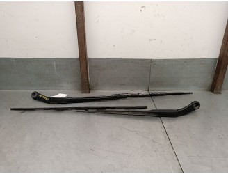 Recambio de brazo limpia delantero derecho para kia carens iv 1.7 crdi referencia OEM IAM 98321A4000 98311A4000 