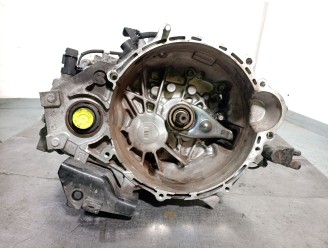Recambio de caja cambios para kia carens iv 1.7 crdi referencia OEM IAM WEW6 4300032938 U44R