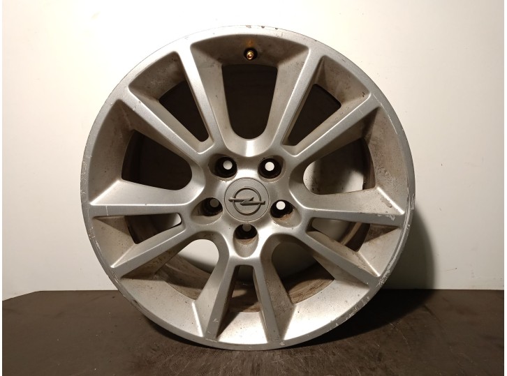 Recambio de llanta para opel astra h berlina 1.9 cdti referencia OEM IAM 13116661 R177JX17ET39 