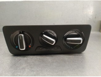 Recambio de mando calefaccion / aire acondicionado para audi a1 sportback (8xa, 8xf) 1.6 tdi referencia OEM IAM 8X0820045A 8X082