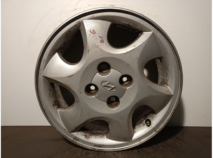 Recambio de llanta para hyundai getz (tb) 1.6 16v cat referencia OEM IAM 529101C200 R155.5JX15OFFSET46 
