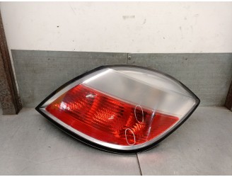 Recambio de piloto trasero derecho para opel astra h berlina 1.7 16v cdti referencia OEM IAM 1222112 1222112 