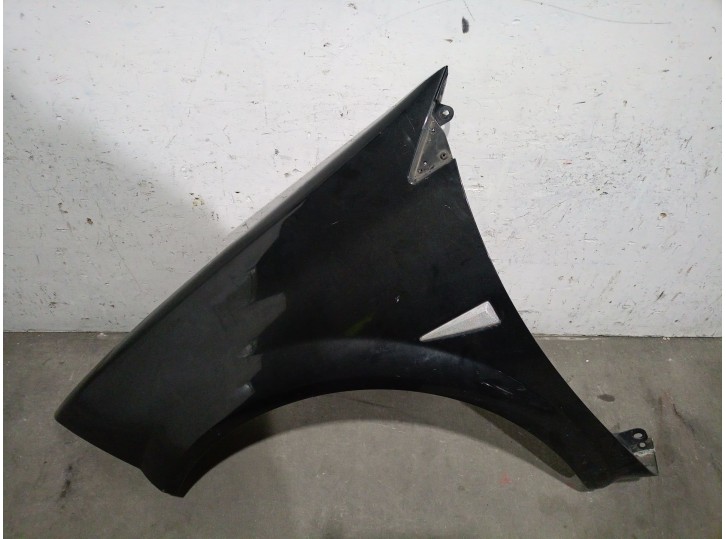 Recambio de aleta delantera izquierda para renault megane ii berlina 5p 1.6 16v referencia OEM IAM 7701477186 7701477186 