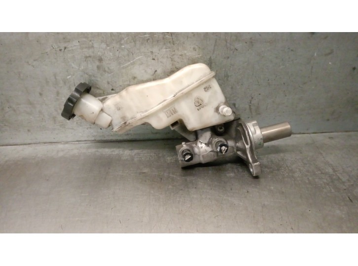 Recambio de bomba freno para kia carens iv 1.7 crdi referencia OEM IAM 58510A4800 58510A4800 23279 MANDO