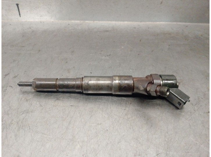 Recambio de inyector para mg serie 75 (rj) 2.0 16v cdt referencia OEM IAM 2354045  0445110030 BOSCH