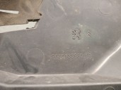 Recambio de molduras delanteras para peugeot 5008 (0u_, 0e_) 1.6 hdi referencia OEM IAM 9686133980 9686133980 