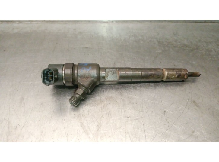 Recambio de inyector para chevrolet aveo 1.3 diesel cat referencia OEM IAM 0445110326  BOSCH