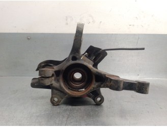 Replacement front left steering knuckle for Kia Carens IV 1.7 CRDi OEM IAM reference 51715A4001 51715A4001 
