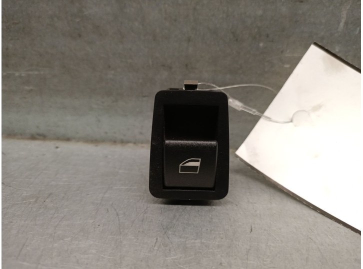 Recambio de mando elevalunas delantero derecho para bmw serie 3 berlina (e46) 320d referencia OEM IAM 6902174 61316902174 