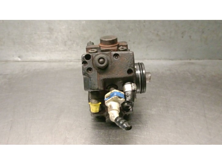 Recambio de bomba inyeccion para chevrolet aveo 1.3 diesel cat referencia OEM IAM 55575157 55575157 0445010247 BOSCH