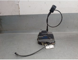 Recambio de cerradura puerta trasera derecha para renault megane ii familiar 1.9 dci diesel fap referencia OEM IAM 8200212467 82