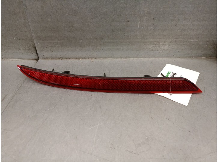 Recambio de piloto trasero derecho paragolpes para opel astra j lim. 1.6 cdti dpf referencia OEM IAM 13370760 1456010 