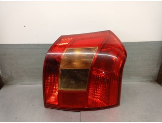 Recambio de piloto trasero derecho para toyota corolla (e12) 2.0 d-cat referencia OEM IAM 8155102150 8155102150 