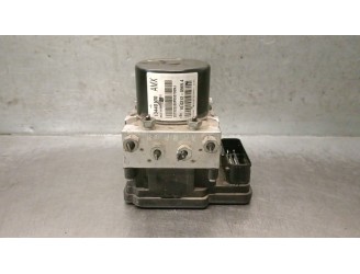 Replacement ABS unit for Opel Astra J saloon 1.6 CDTi DPF OEM IAM reference 13440100 530043 10021209694 ATE