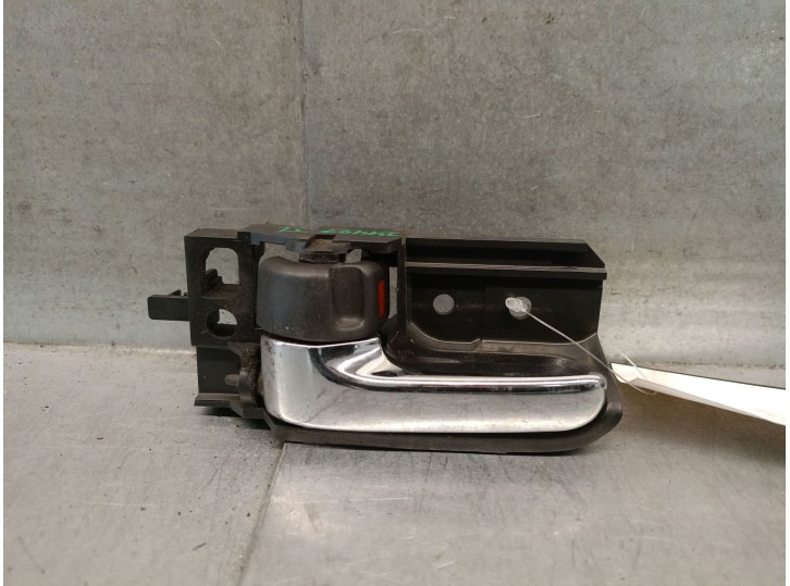 Recambio de maneta interior trasera izquierda para toyota corolla (e12) 2.0 d-cat referencia OEM IAM 6920605040B0 6920605040B0 