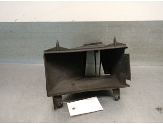 Recambio de calandra delantera de radiador para toyota corolla (e12) 2.0 d-cat referencia OEM IAM 1790927031 1790927031 