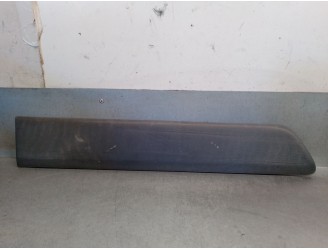 Recambio de molduras traseras para renault kangoo (f/kc0) 1.9 diesel referencia OEM IAM 8200077557 828204735R 