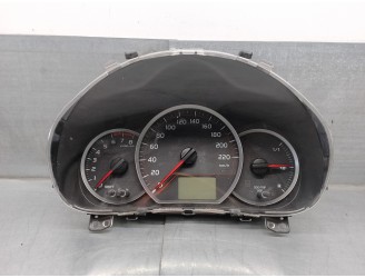 Recambio de cuadro instrumentos para toyota yaris 1.3 16v cat referencia OEM IAM 838000DP60 MB1575505217 
