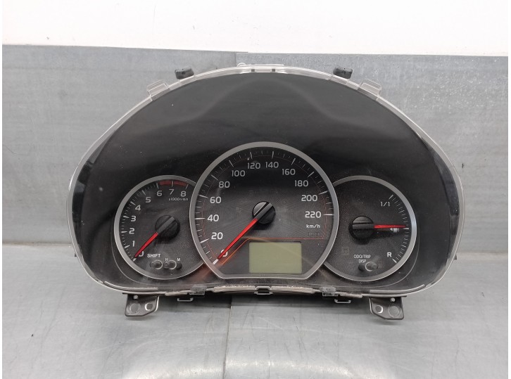 Recambio de cuadro instrumentos para toyota yaris 1.3 16v cat referencia OEM IAM 838000DP60 MB1575505217 