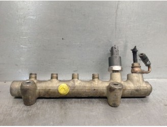 Recambio de rampa inyectora para opel astra h berlina 1.7 16v cdti referencia OEM IAM 0445214049  0445214049 BOSCH