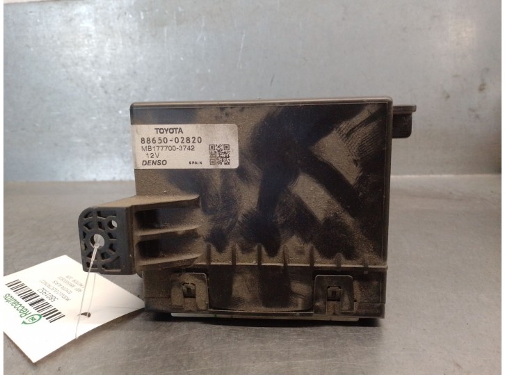 Recambio de modulo electronico para toyota auris 1.8 16v cat referencia OEM IAM 8865002820 