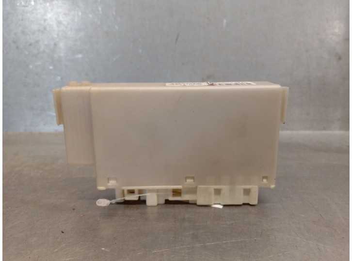 Recambio de modulo electronico para toyota auris 1.8 16v cat referencia OEM IAM 8264112280 