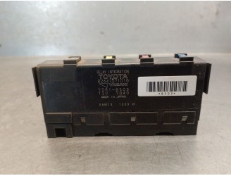 Recambio de caja reles / fusibles para toyota auris 1.8 16v cat referencia OEM IAM 8264171010 