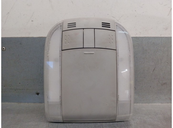 Recambio de luz interior para toyota auris 1.8 16v cat referencia OEM IAM 8126002120B0 8126002120B0 