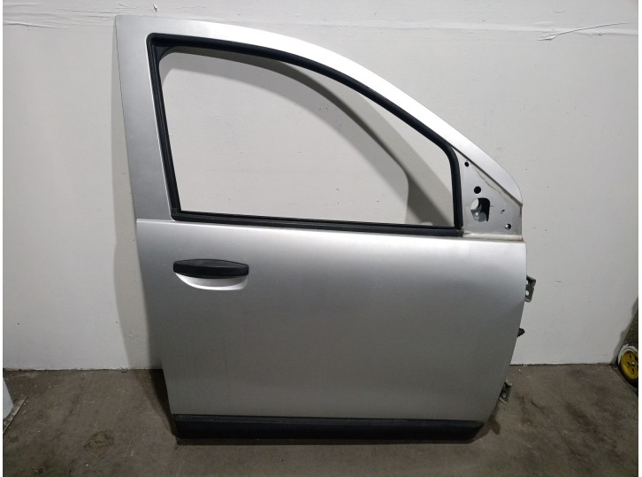 Recambio de puerta delantera derecha para dacia dokker 1.5 dci diesel fap cat referencia OEM IAM 801008218R 801008218R 