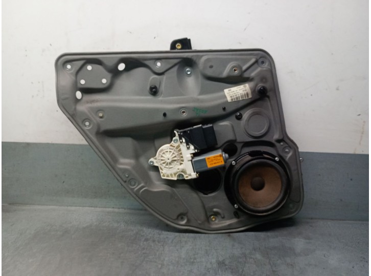 Recambio de elevalunas trasero izquierdo para volkswagen golf iv berlina (1j1) 1.9 tdi referencia OEM IAM 1J4839729K 1J4839461F 
