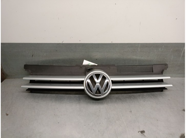 Recambio de rejilla delantera para volkswagen golf iv berlina (1j1) 1.6 referencia OEM IAM 1J0853651 1J0853651 