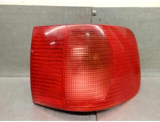 Recambio de piloto trasero derecho para audi a6 berlina (c4) 2.6 referencia OEM IAM 4A5945218A 4A5945218A 