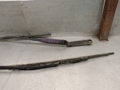 Recambio de brazo limpia delantero derecho para audi a6 berlina (c4) 2.6 referencia OEM IAM 4A1955408C 4A1955408A 